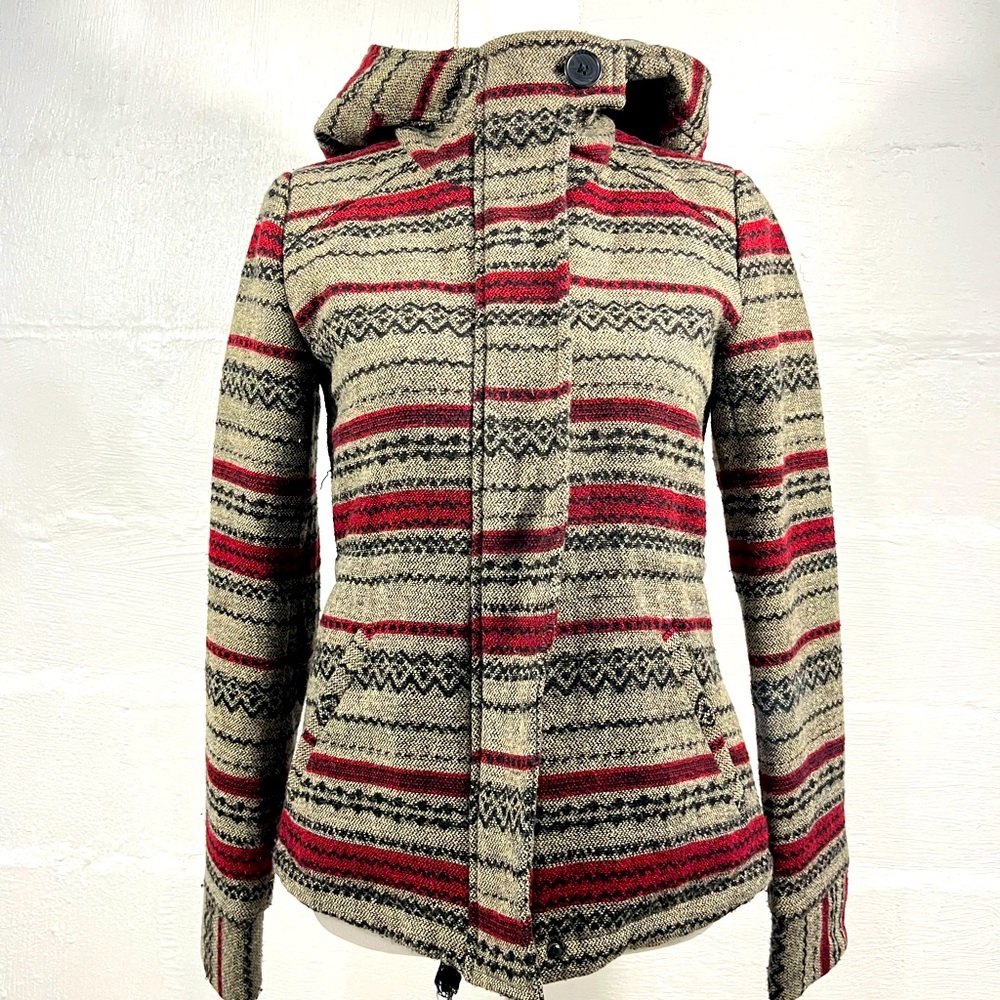 JACK PATTERN ZIP JACKET